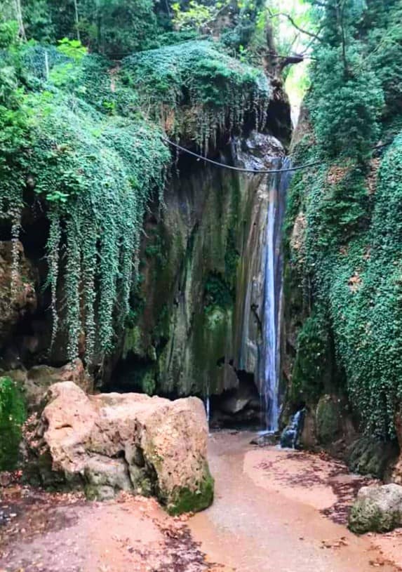 Sakızcıler Şelalesi